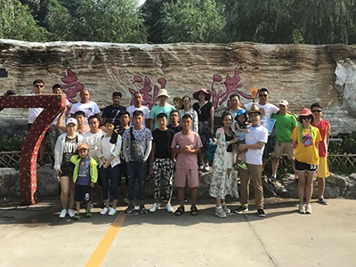 青青草免费公开视频員工集體活動
